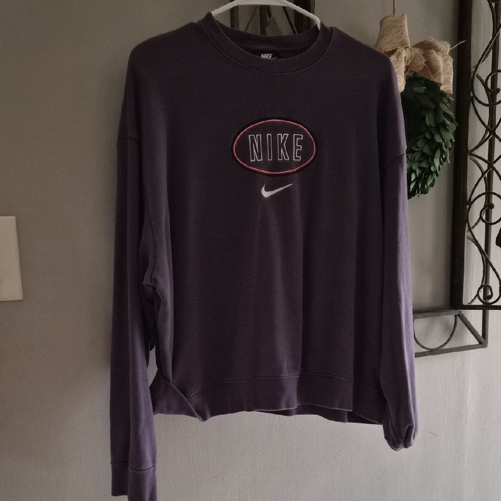 Nike Womens Crewneck in Deep Purple